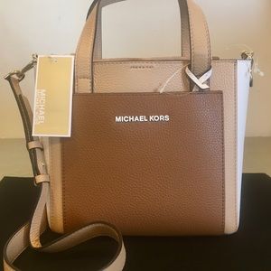 NWT Michael Kors Crossbody